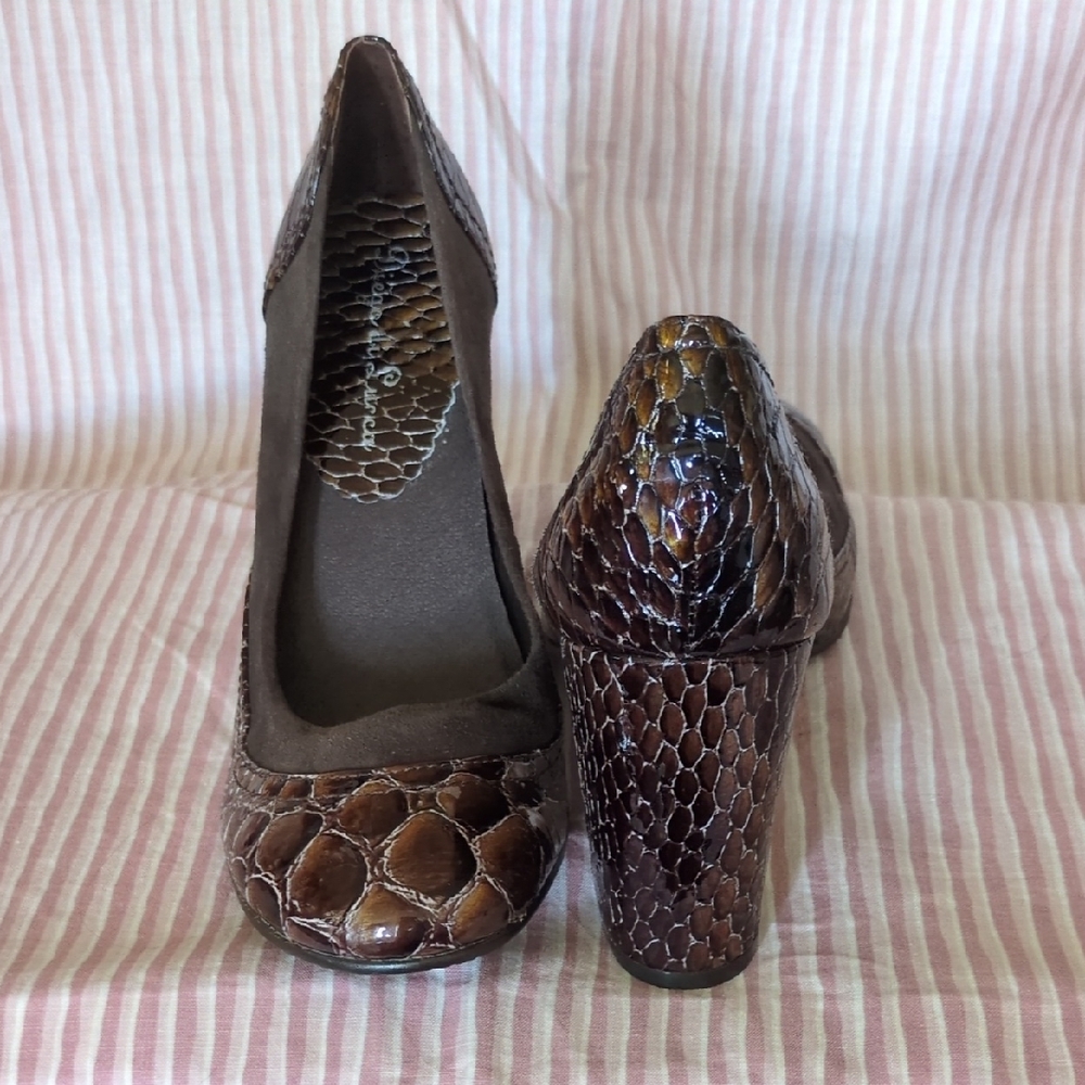 Elegant Practical Brown Snakeskin Suede Heels